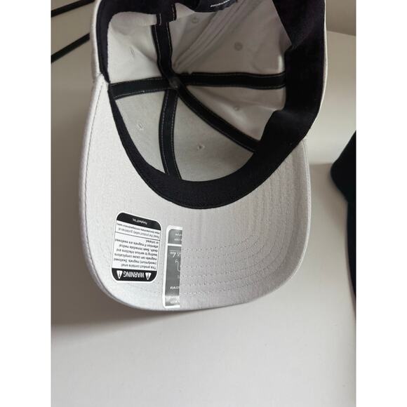 $124 New Ponyback hats set of 2 - black and grey small medium